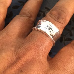 Ring Wide Band Platinum Gold Hammered Wt 5.84g Size 9